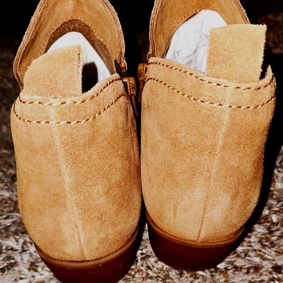 Brand New Diba Tan Suede Leather Ankle Booties in Size US 8.5, never worn main image 6